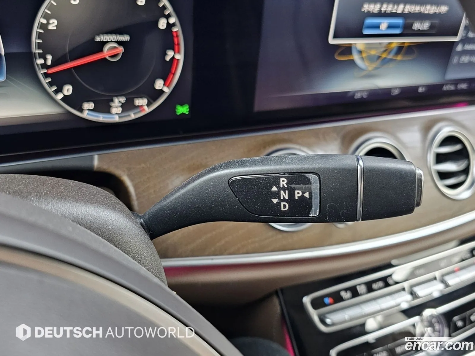 Mercedes-Benz E-Class W213 2017 — 10