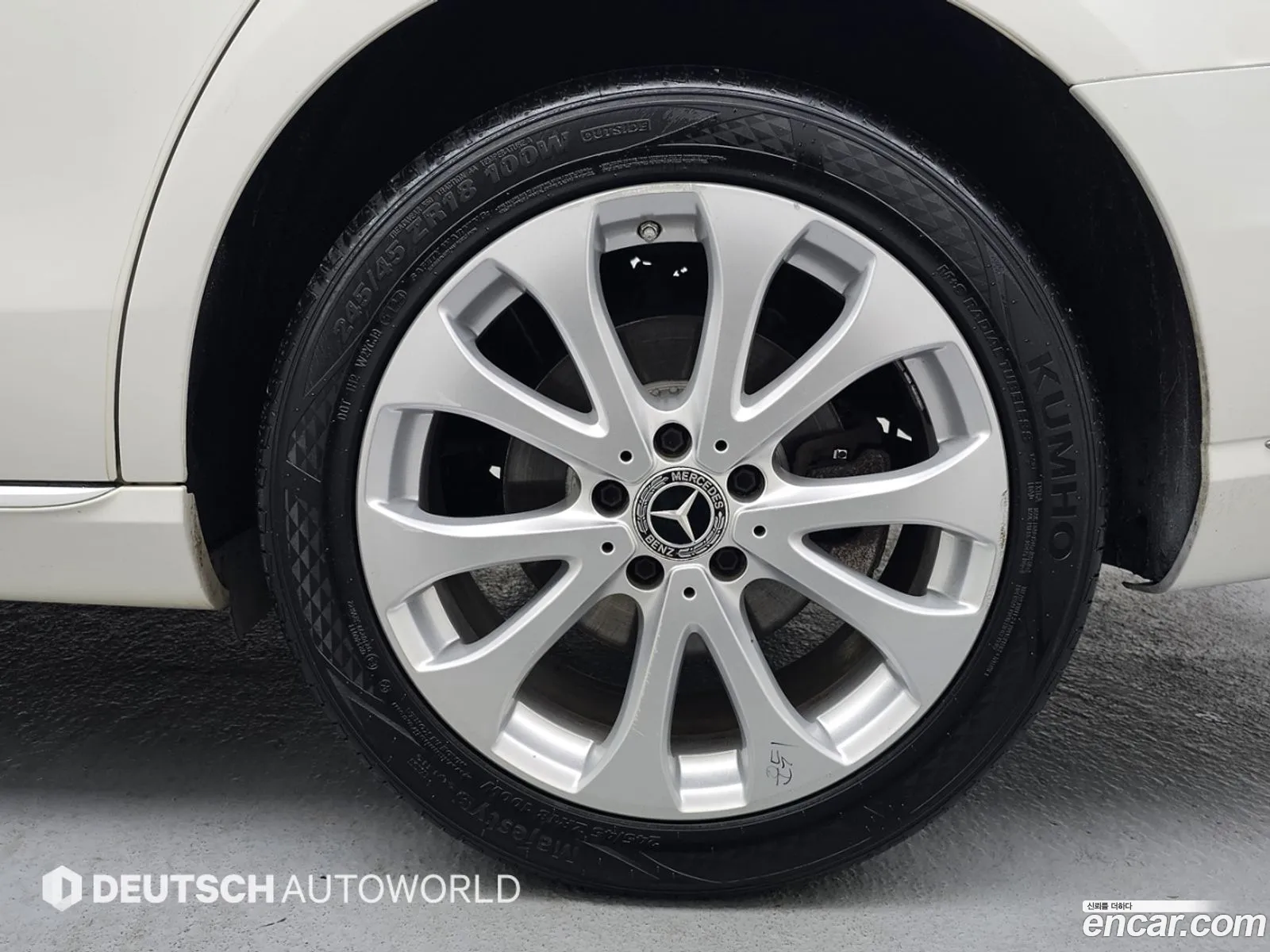 Mercedes-Benz E-Class W213 2017 — 9