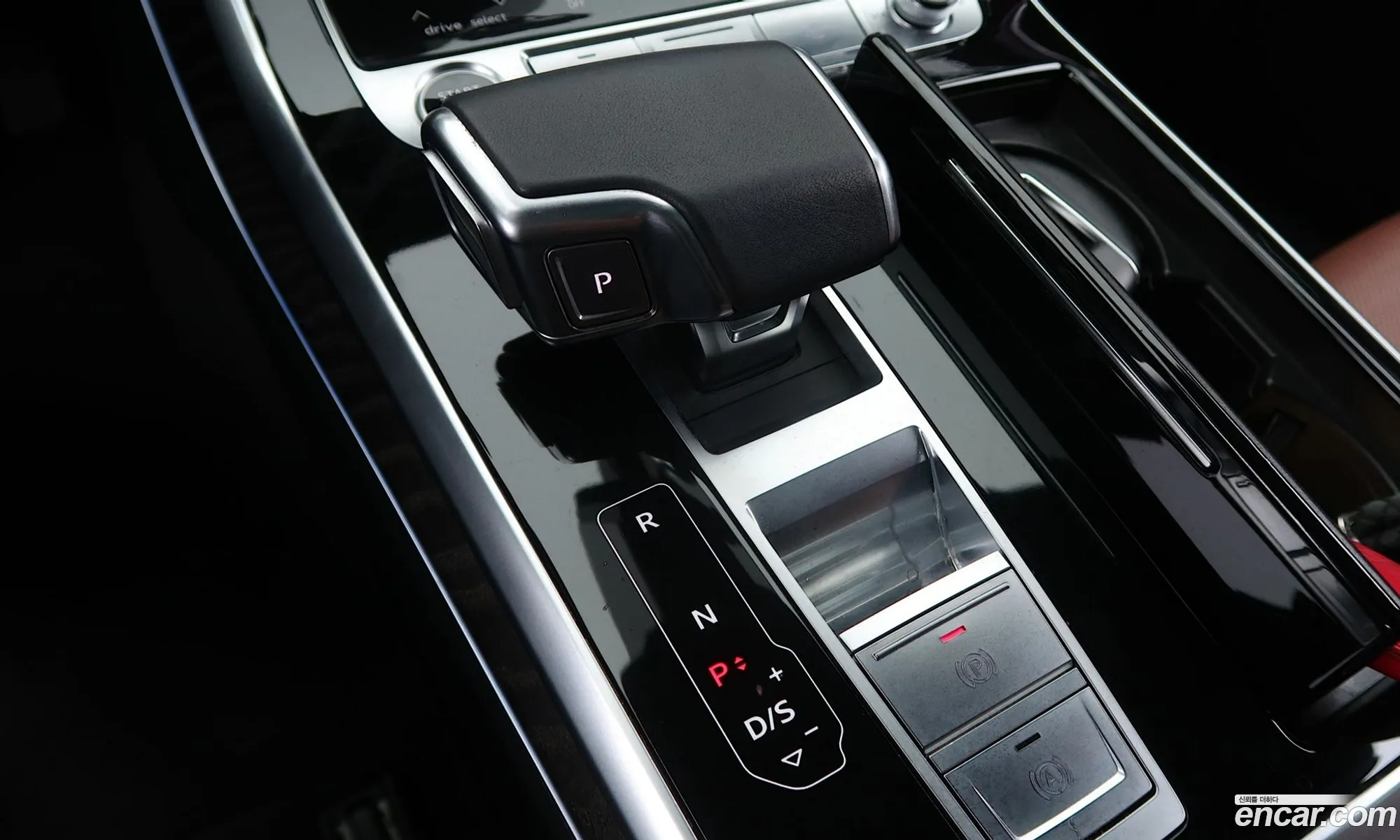 Audi Q7 2021 — 7