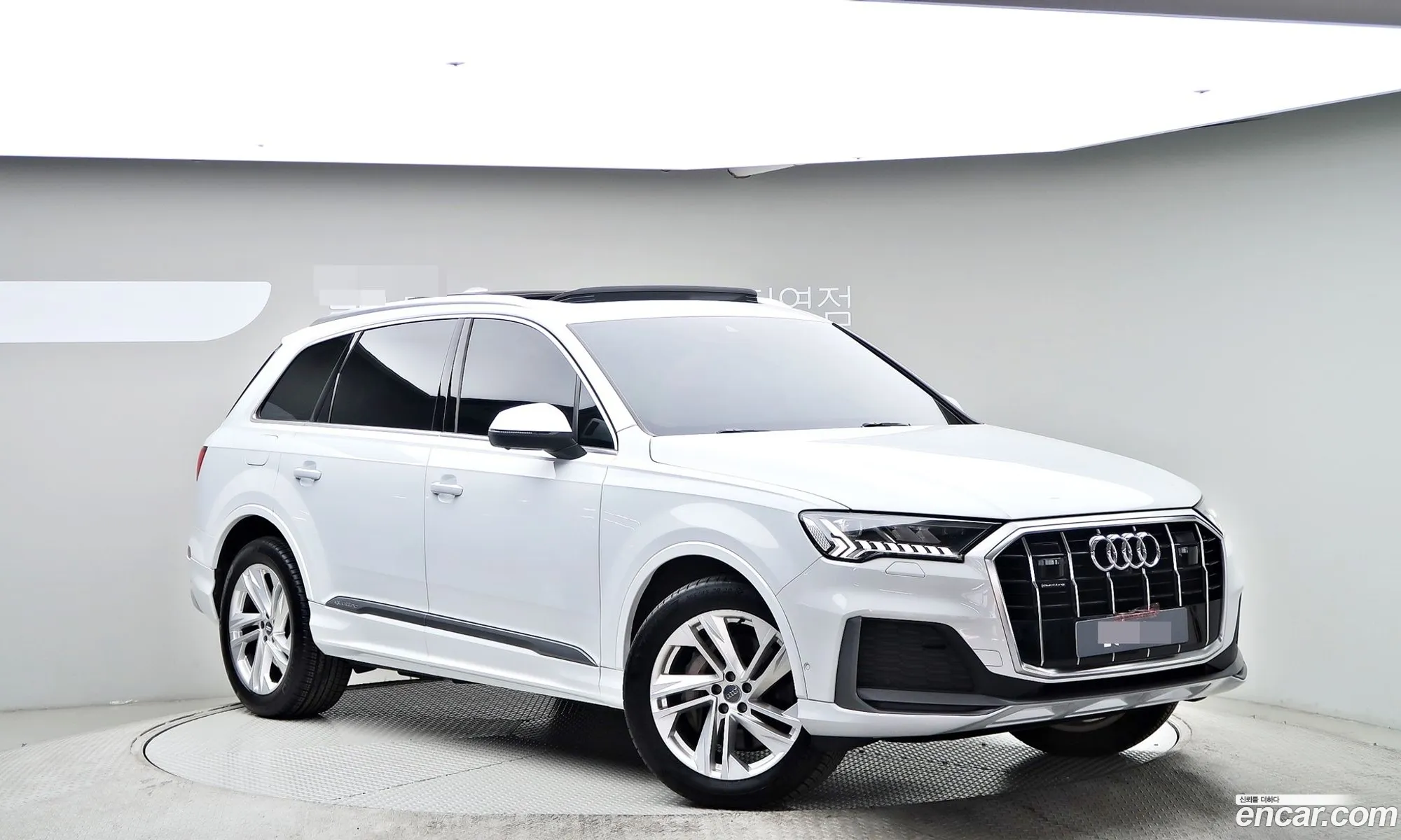 Audi Q7 2021 — 10
