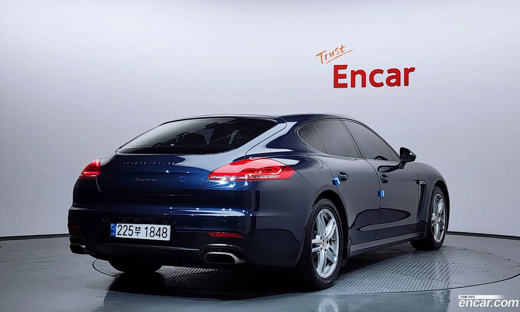 Porsche Panamera 2014 WP0AA2971EL010619 — 2