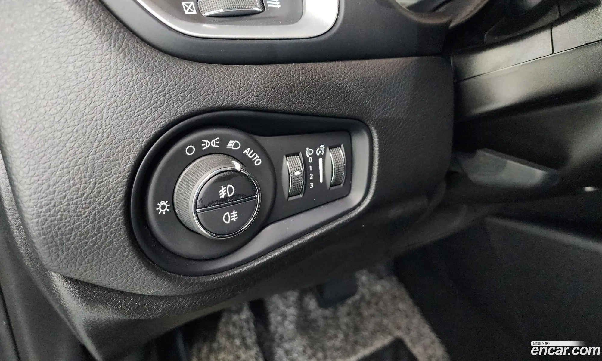 Jeep Renegade 2018 1C4BU000 — 8