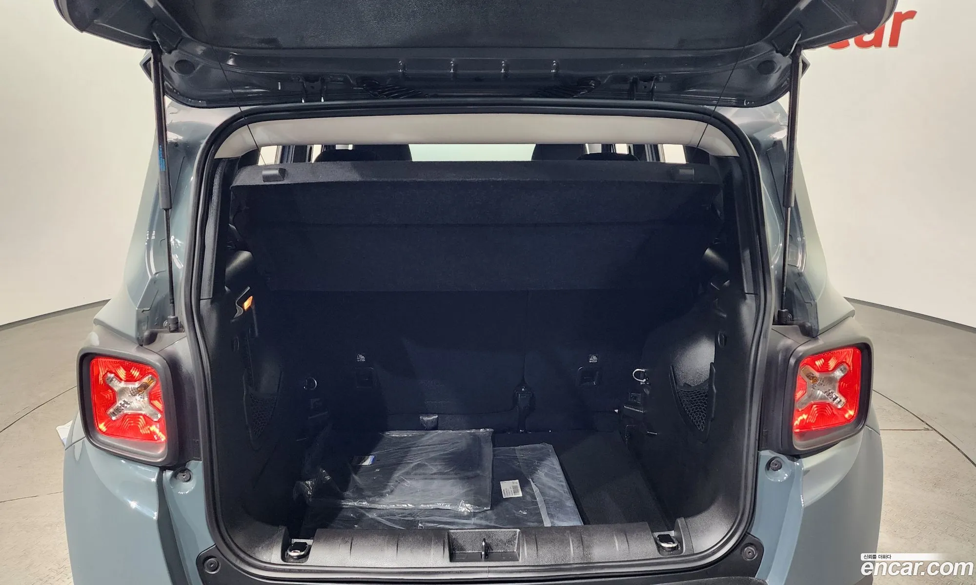 Jeep Renegade 2018 1C4BU000 — 12