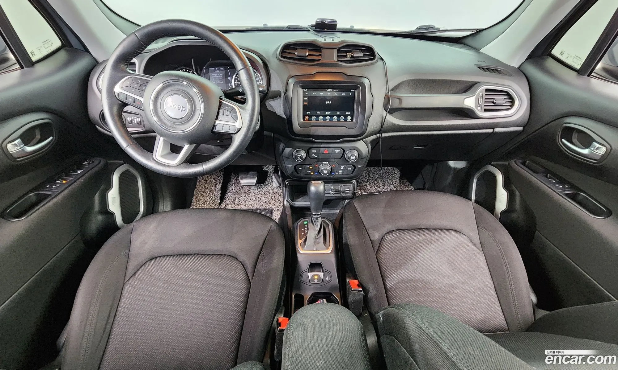 Jeep Renegade 2018 1C4BU000 — 15