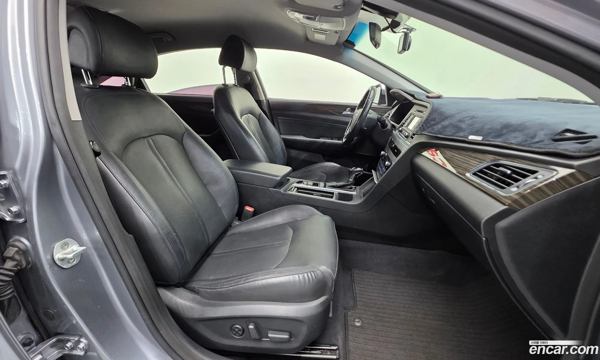 Hyundai LF Sonata 2014 — 2