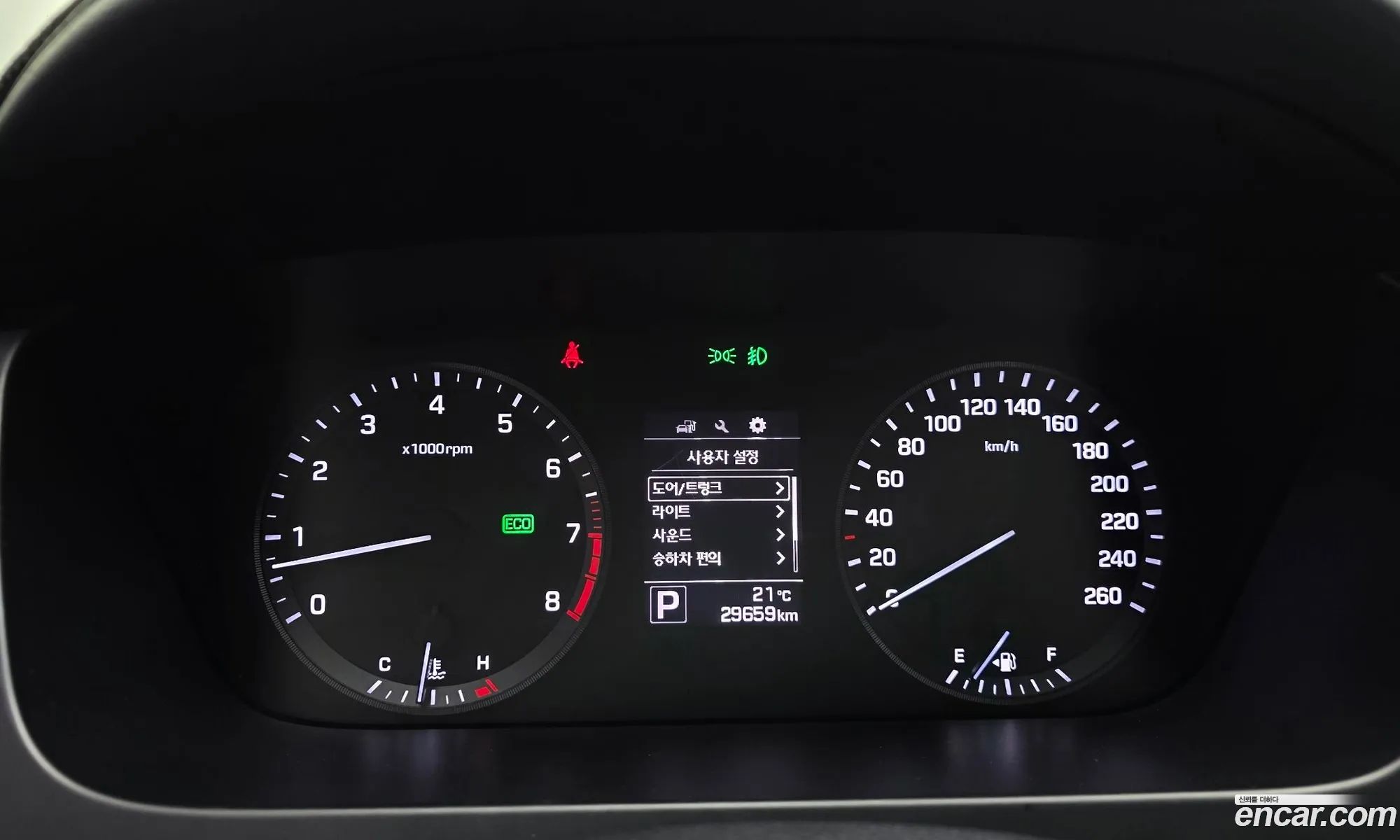 Hyundai LF Sonata 2014 — 11