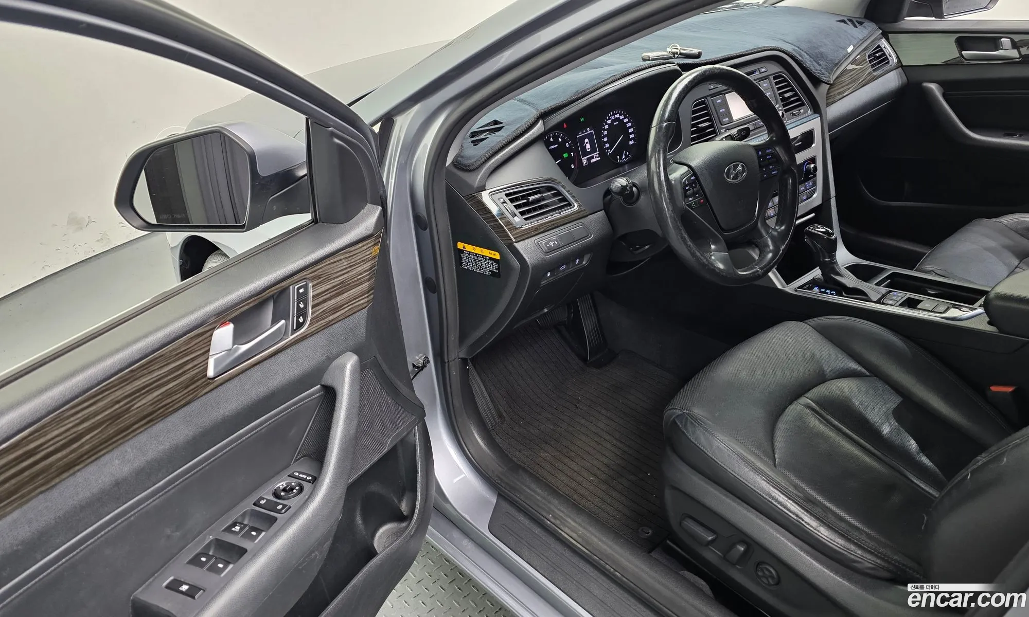 Hyundai LF Sonata 2014 — 20