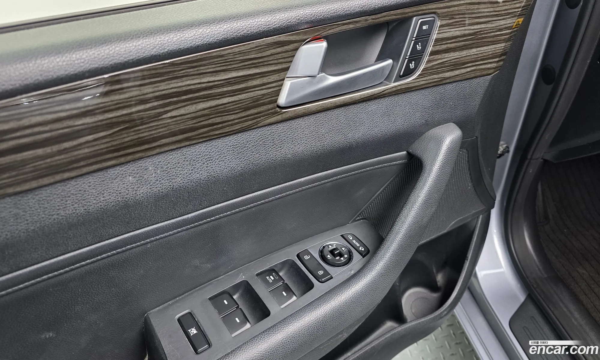 Hyundai LF Sonata 2014 — 3