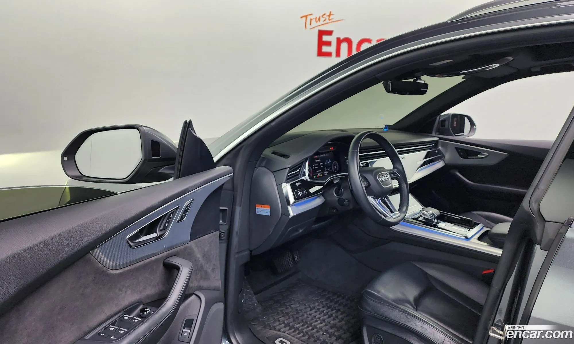 Audi Q8 2020 WAUZZZF18LD019732 — 17