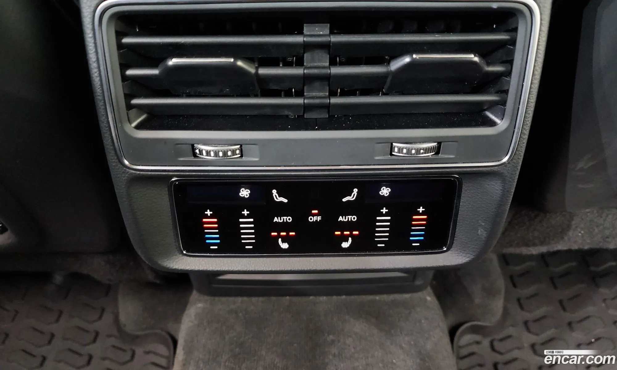 Audi Q8 2020 WAUZZZF18LD019732 — 7