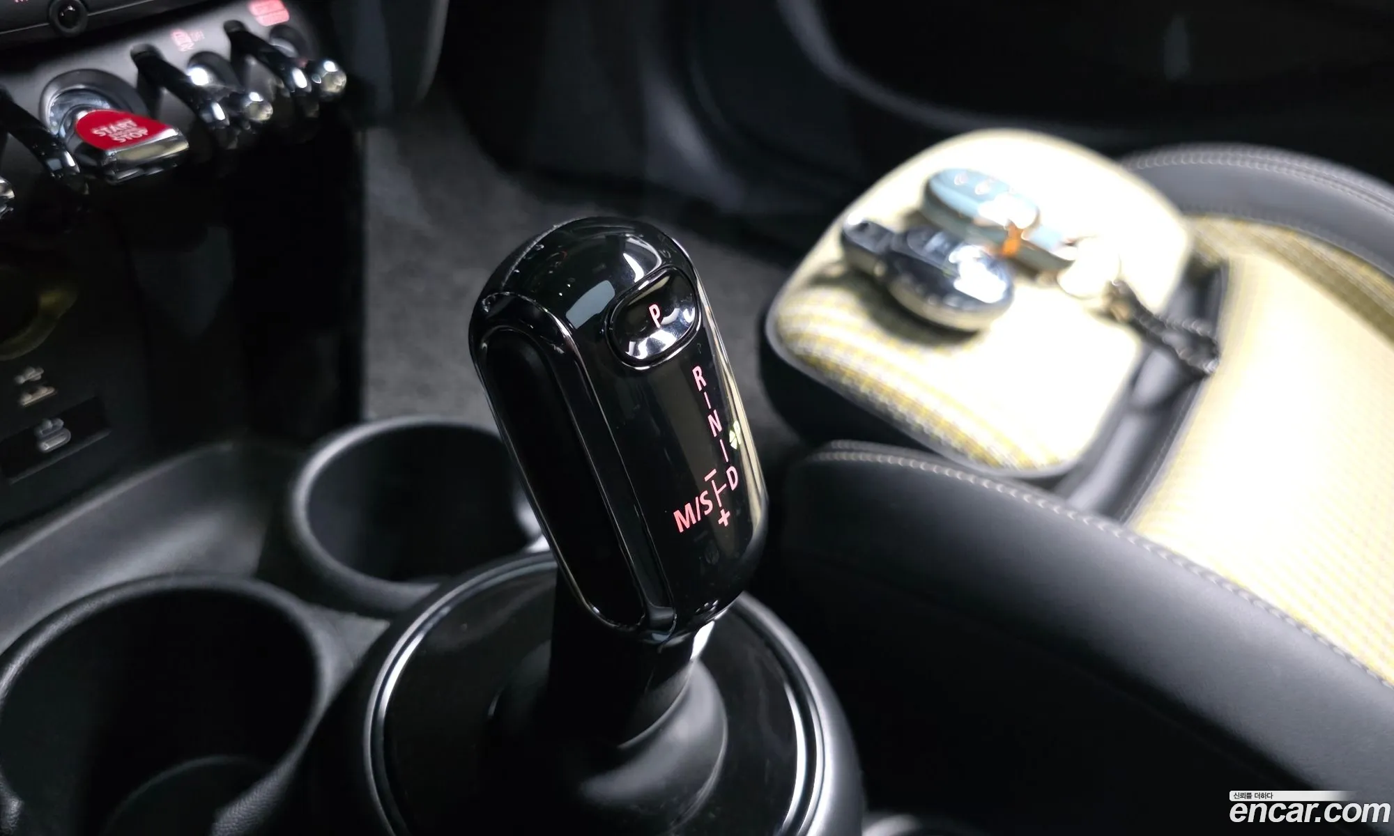 Mini Cooper S 2023 WMW61DK09P2U26471 — 7