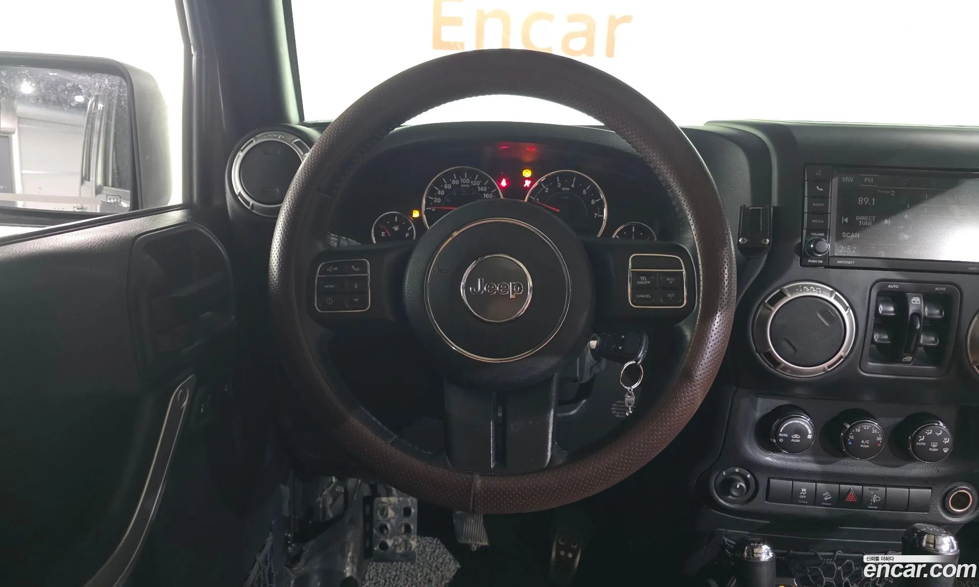 Jeep Wrangler 2016 1C4HJWFG4GL275600 — 12