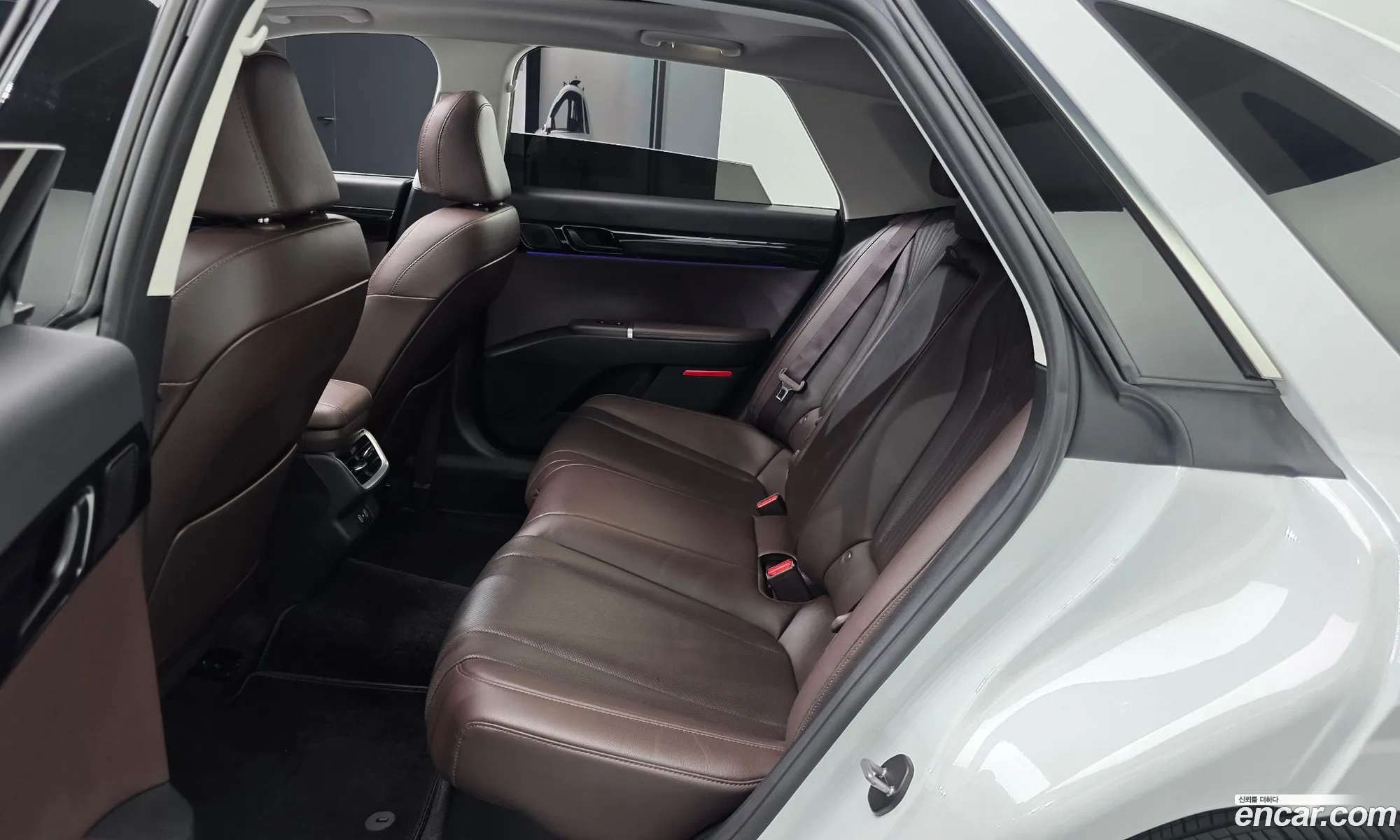 Hyundai Grandeur Hybrid 2023 — 12