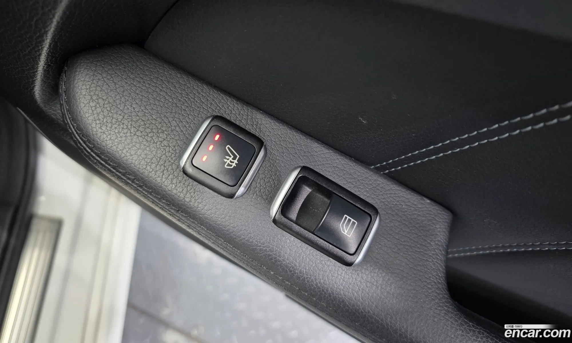Mercedes-Benz E-Class W212 2013 WDDHF5FB2EA829702 — 18
