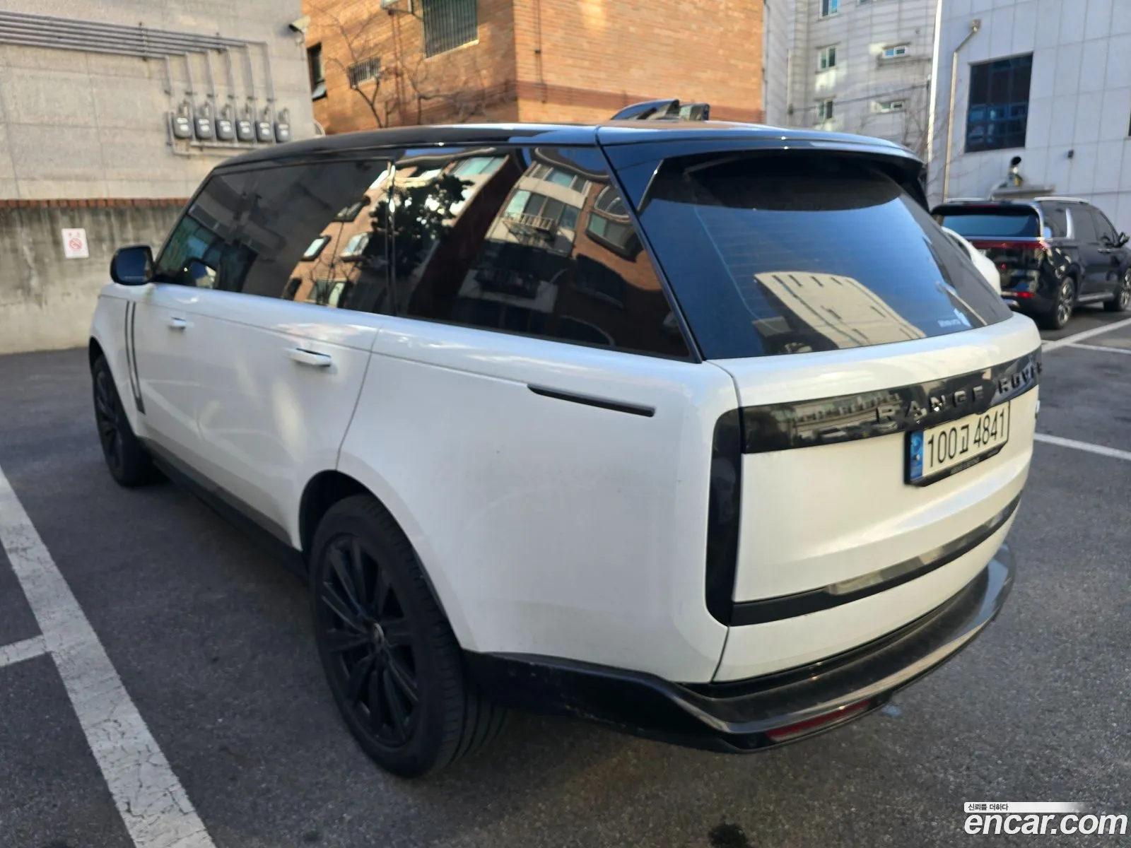 Land Rover Range Rover 2023 — 2