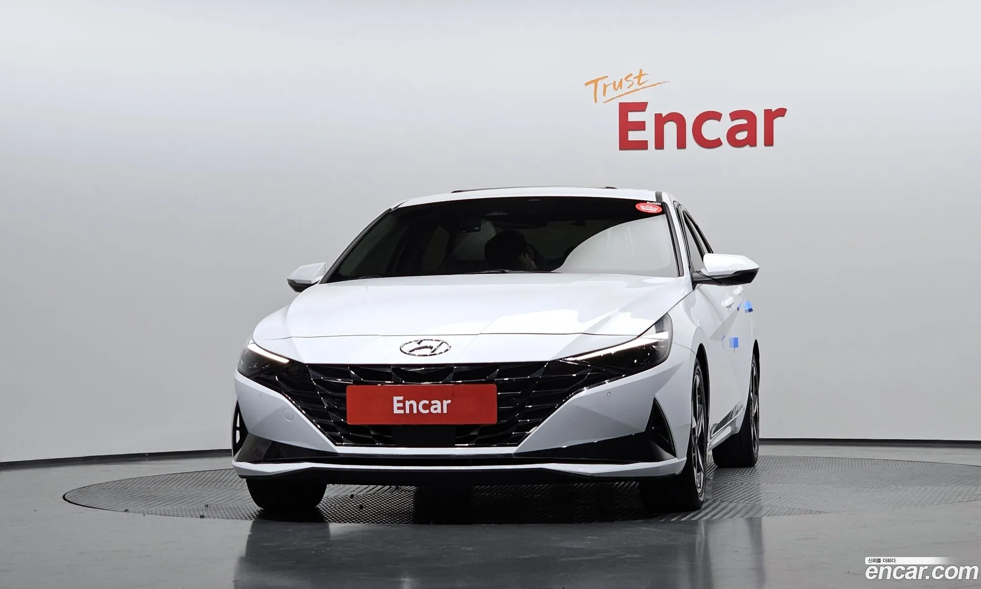 Hyundai Elantra Hybrid 2022 — 7