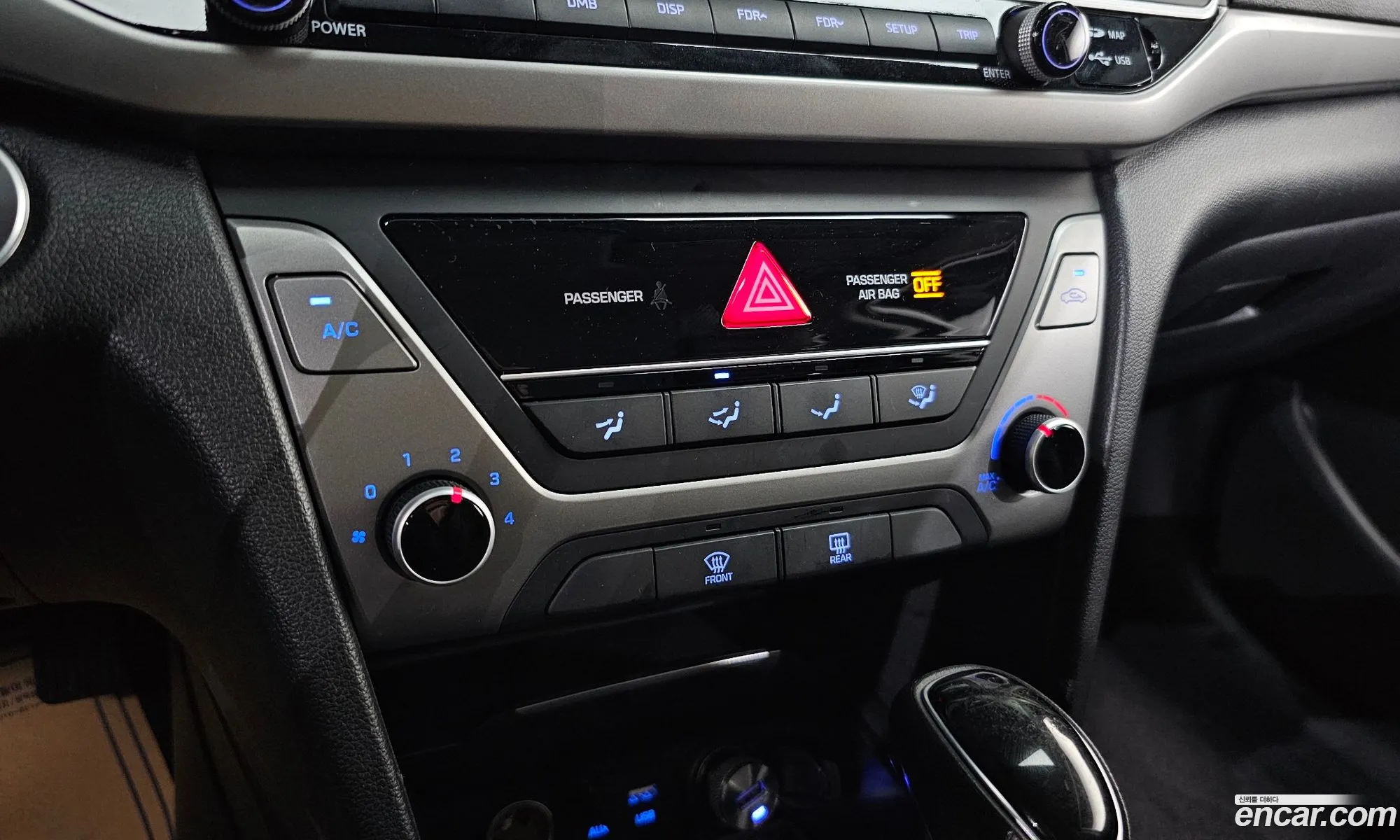 Hyundai Elantra AD 2017 — 15