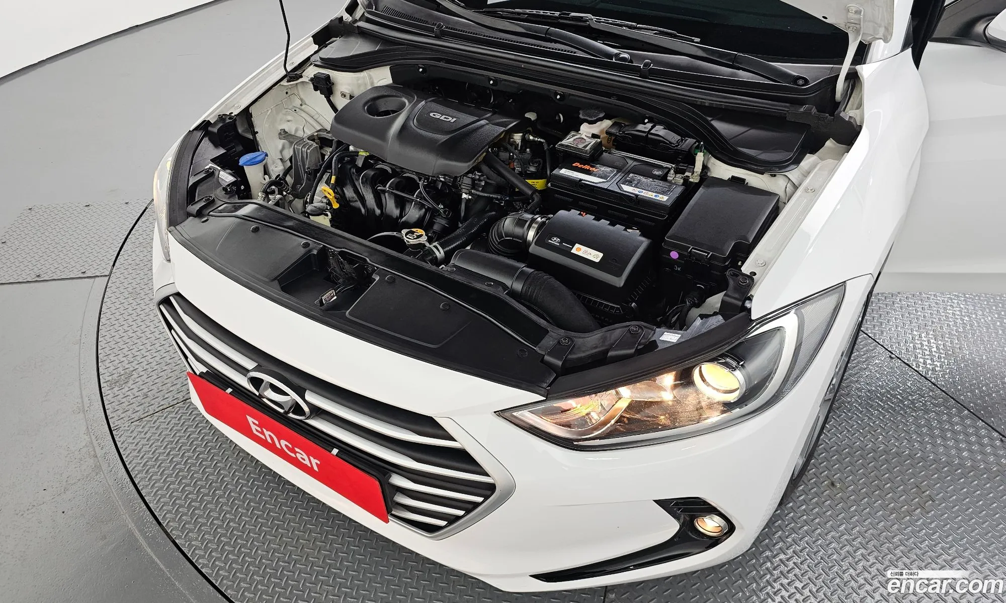 Hyundai Elantra AD 2017 — 12