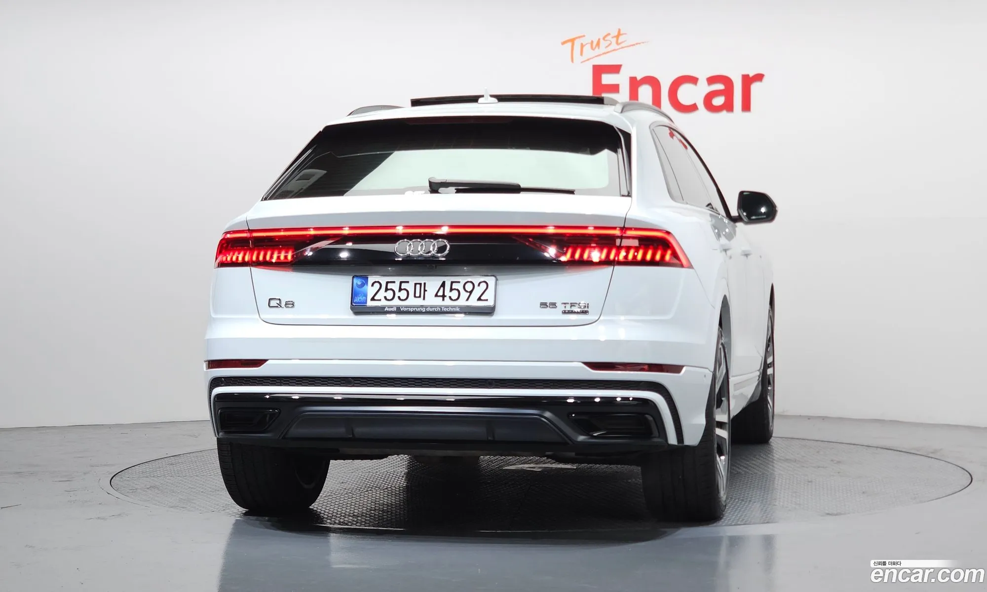 Audi Q8 2022 WAUZZZF1 — 3