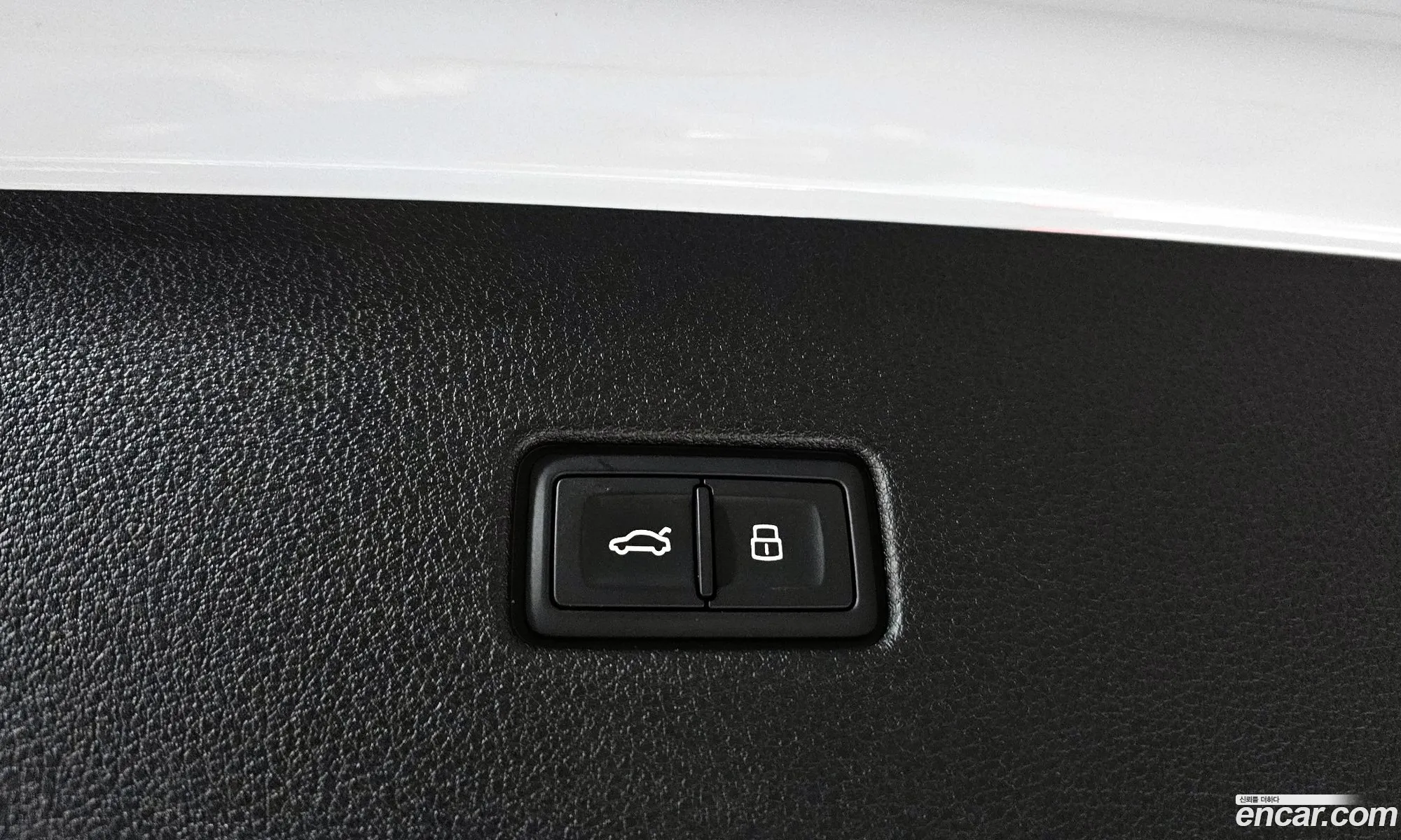 Audi Q8 2022 WAUZZZF1 — 4
