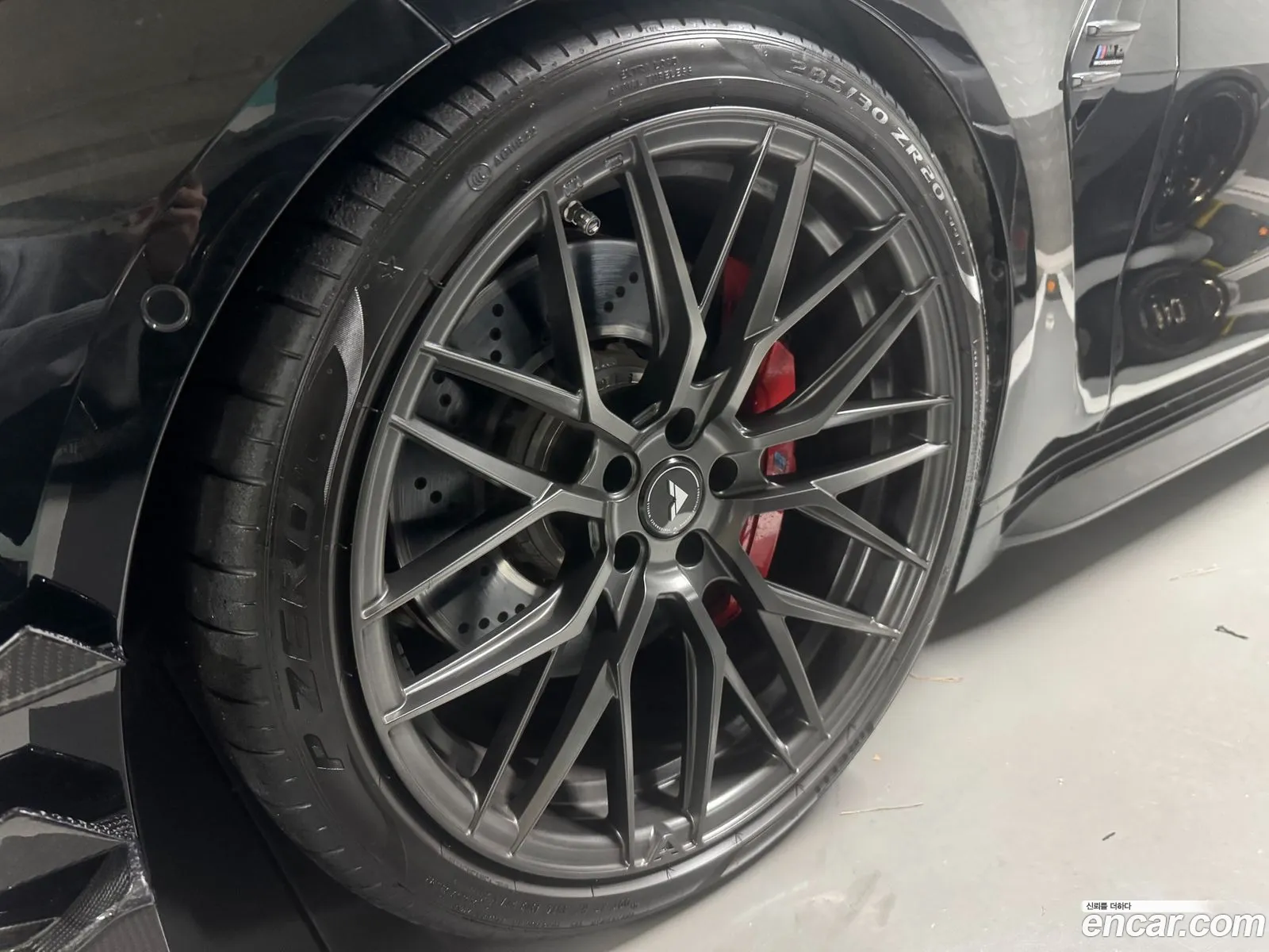 BMW M4 2023 — 2