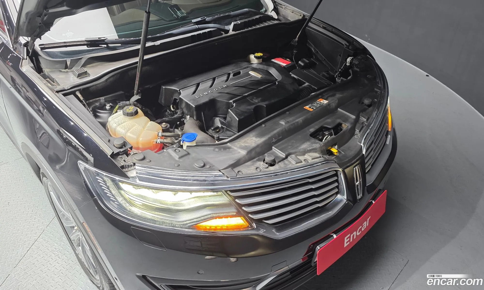 Lincoln MKX 2017 2LMPJ8LP0HBL19640 — 3