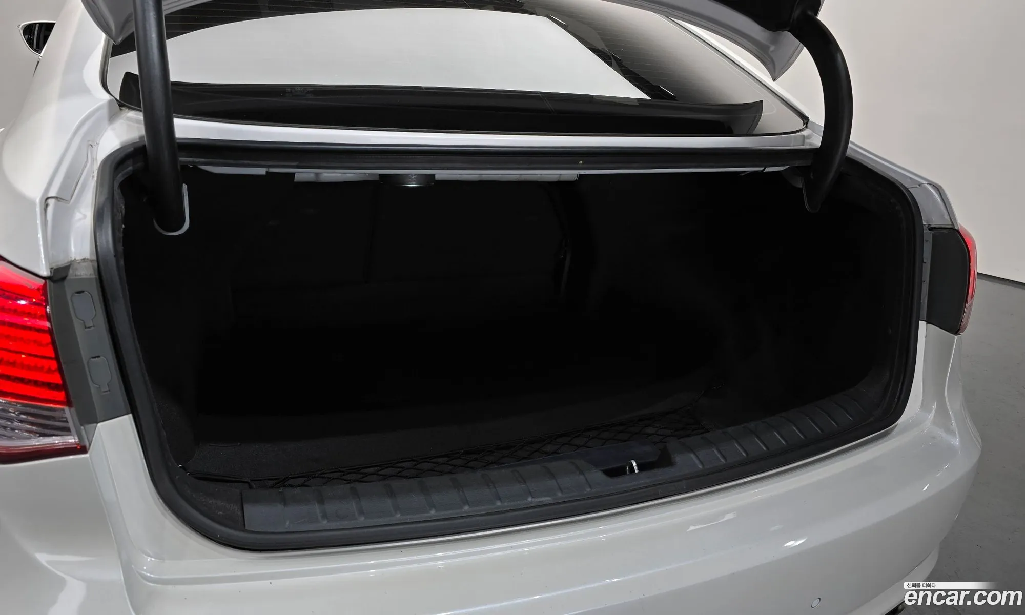 Hyundai i40 Saloon 2014 — 13