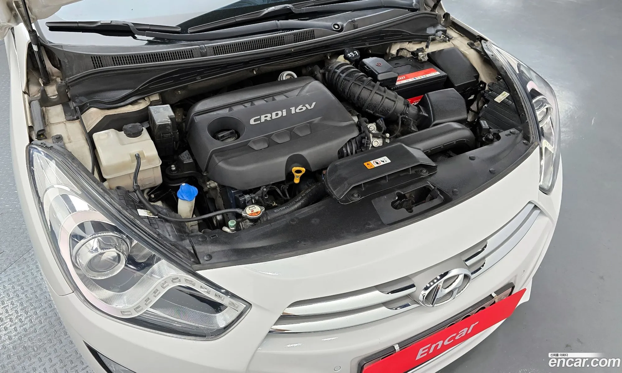 Hyundai i40 Saloon 2014 — 9