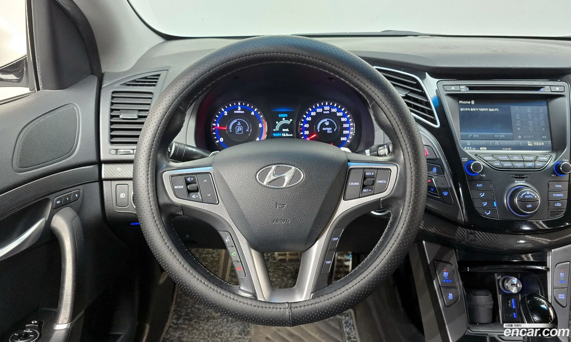 Hyundai i40 Saloon 2014 — 16
