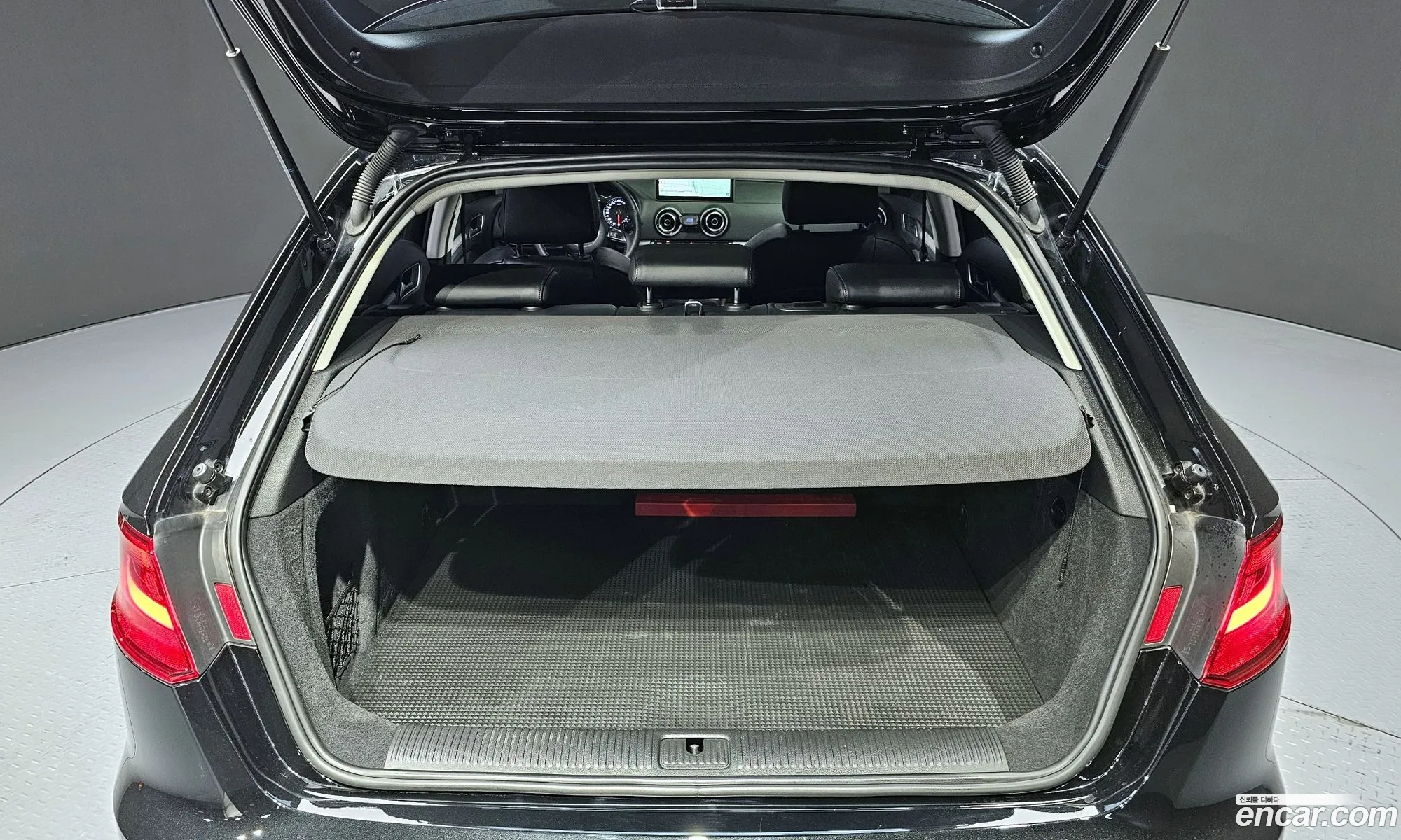 Audi A3 2015 WAUZZZ8V6FA104476 — 9