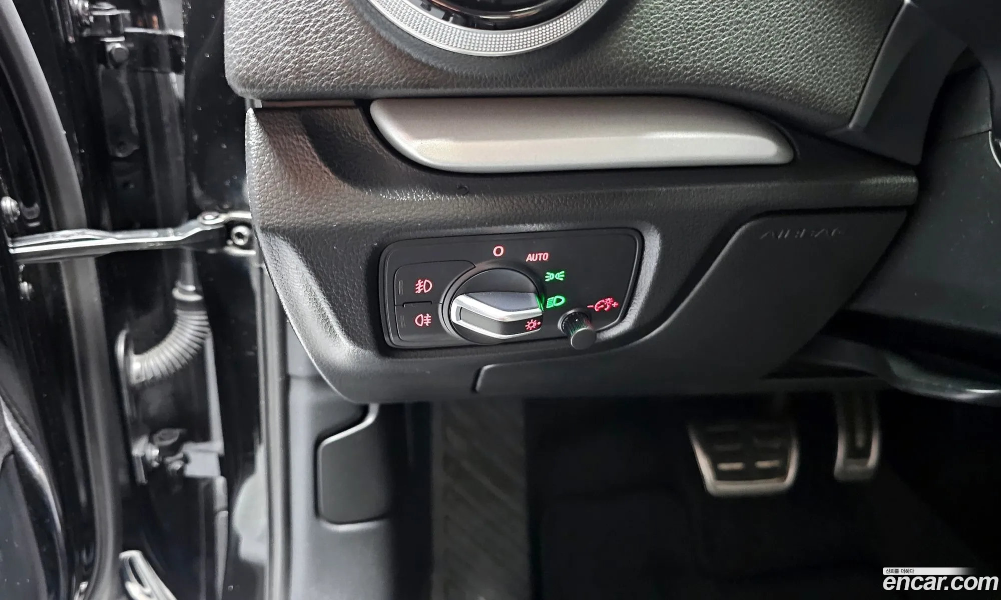 Audi A3 2015 WAUZZZ8V6FA104476 — 2