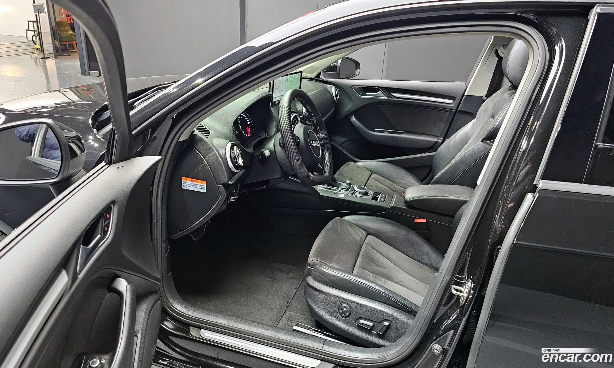 Audi A3 2015 WAUZZZ8V6FA104476 — 18