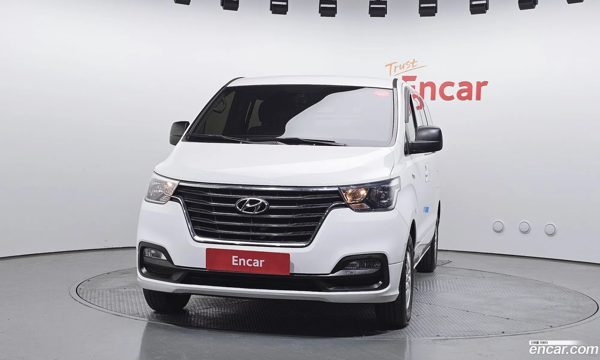 Hyundai Grand Starex 2021 — 12