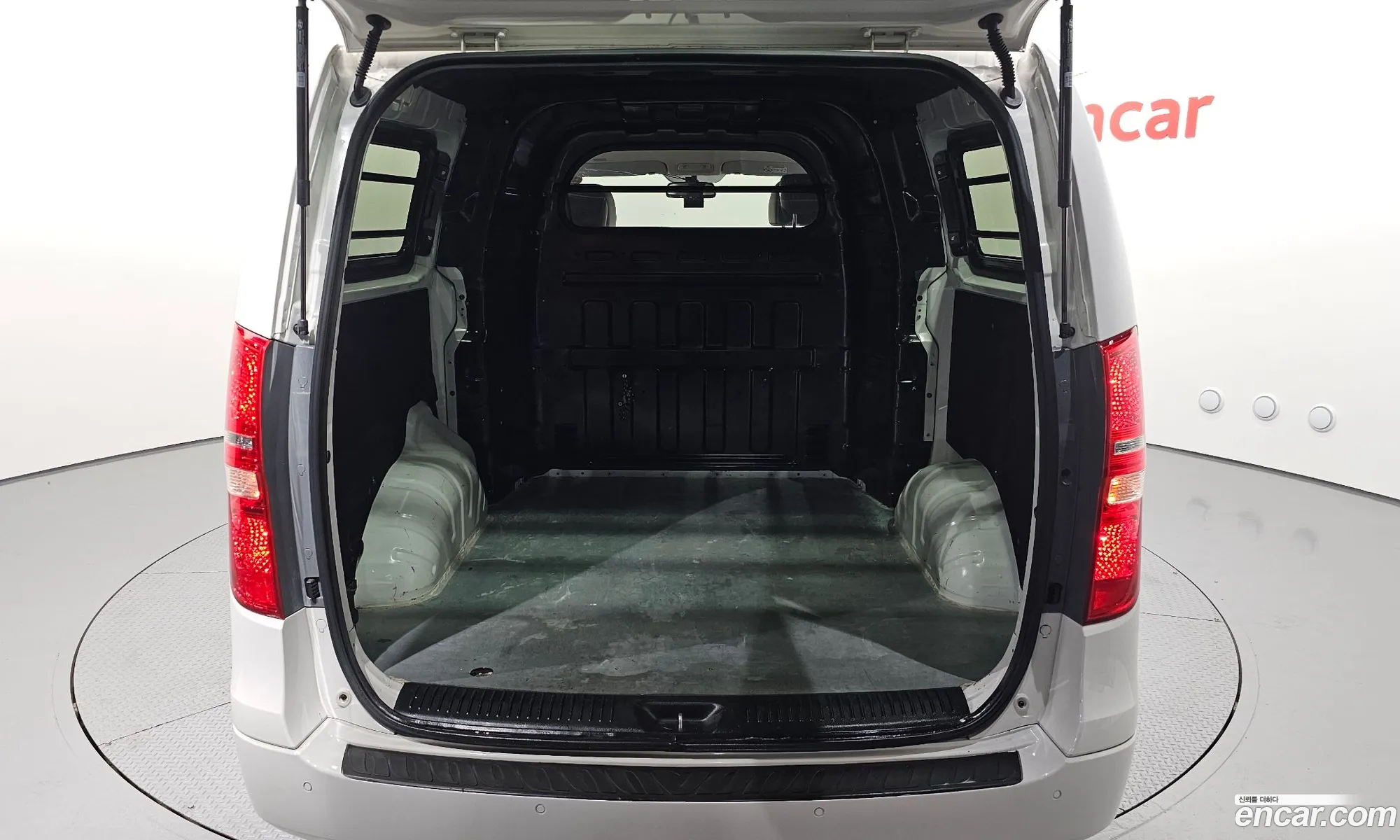 Hyundai Grand Starex 2021 — 5