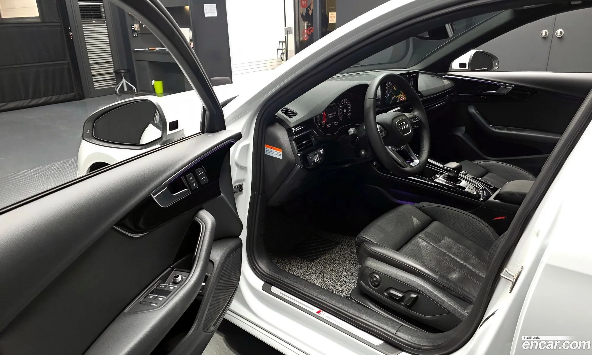 Audi A4 2021 WAUZZZF45MN004871 — 19