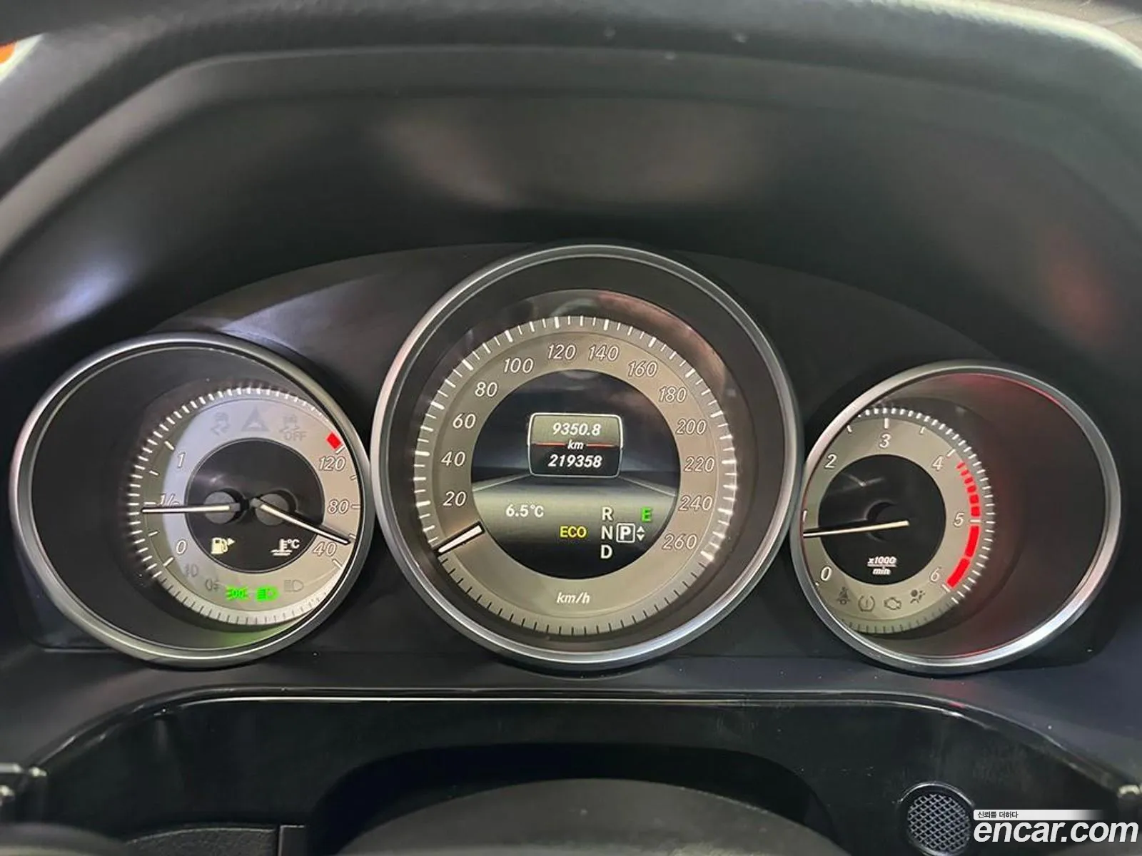 Mercedes-Benz E-Class W212 2013 — 17