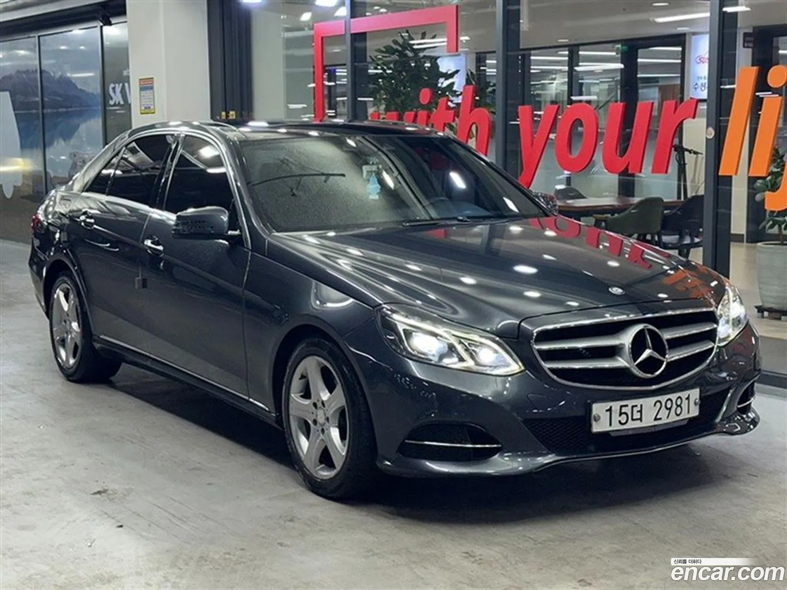 Mercedes-Benz E-Class W212 2013 — 20
