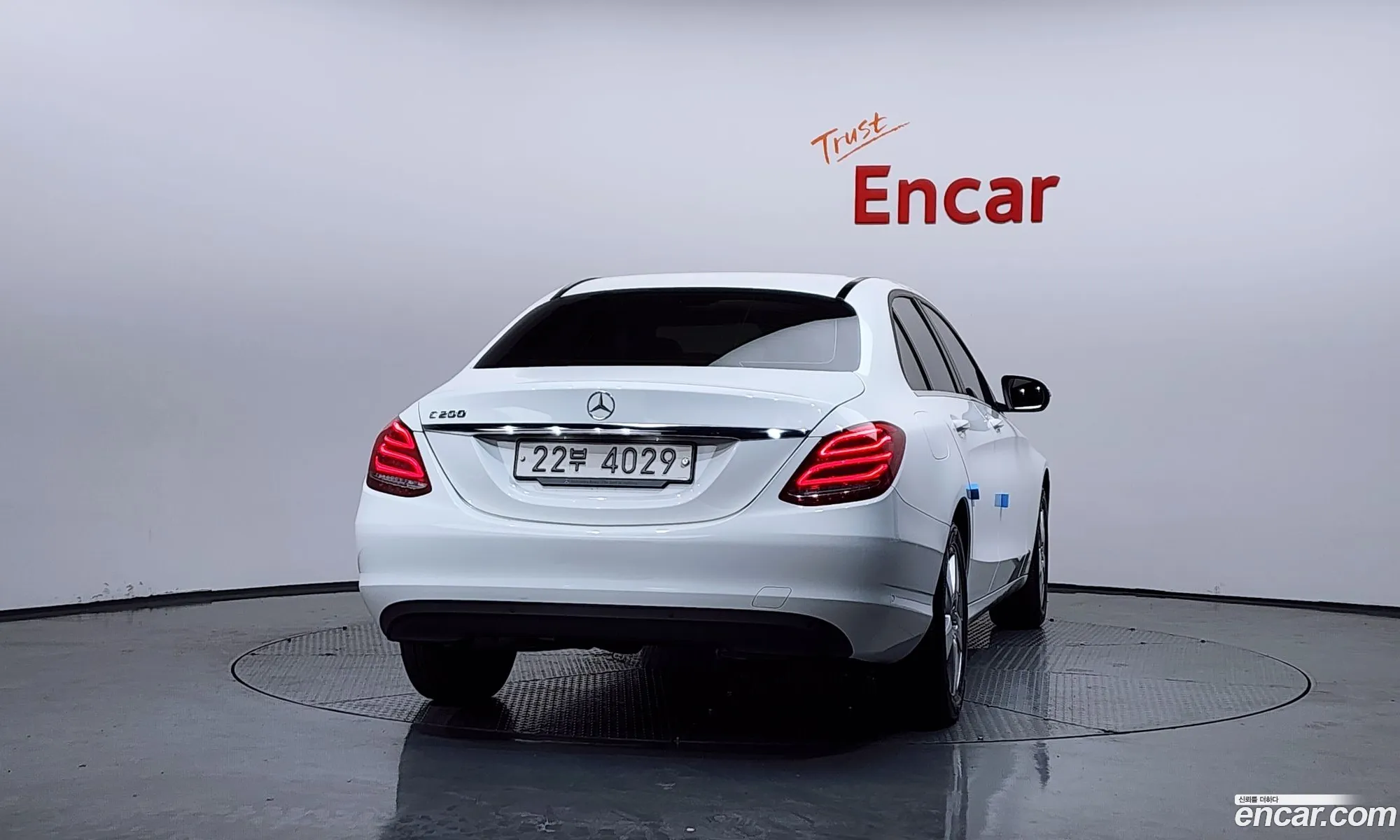 Mercedes-Benz C-Class W205 2018 WDDWF4CB1JF694098 — 8