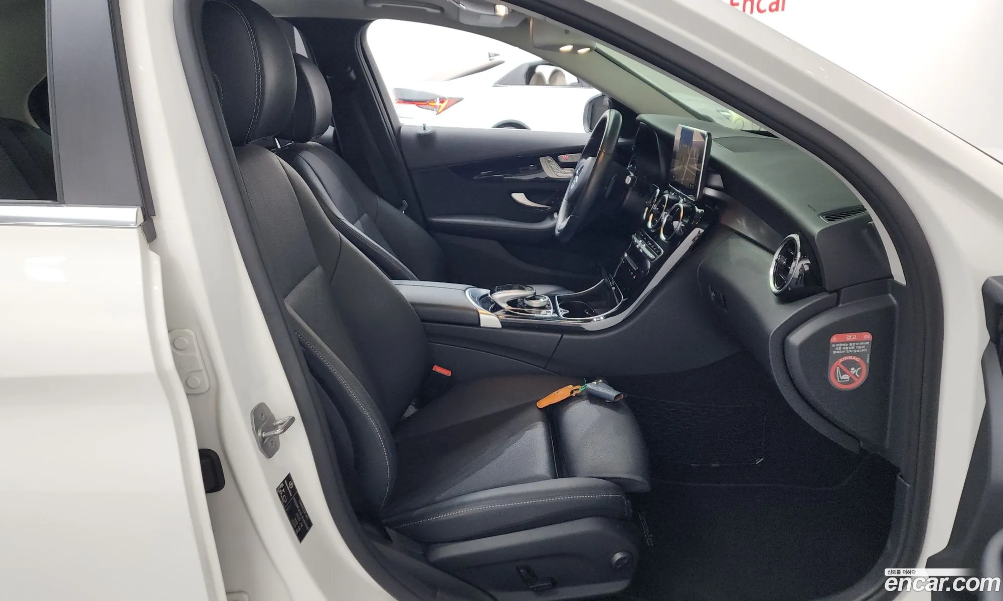 Mercedes-Benz C-Class W205 2018 WDDWF4CB1JF694098 — 17