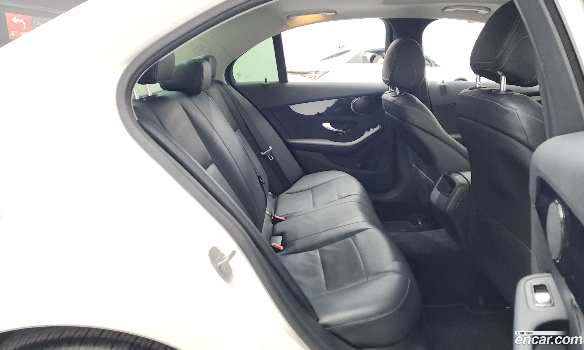 Mercedes-Benz C-Class W205 2018 WDDWF4CB1JF694098 — 3