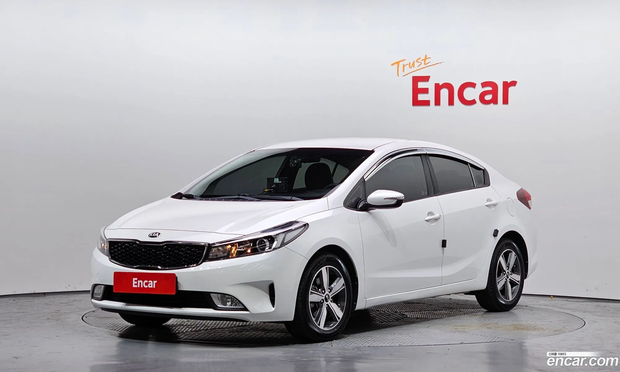 Kia K3 2017 — 14