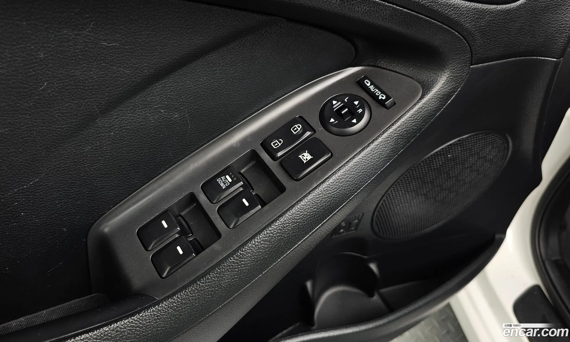 Kia K3 2017 — 16