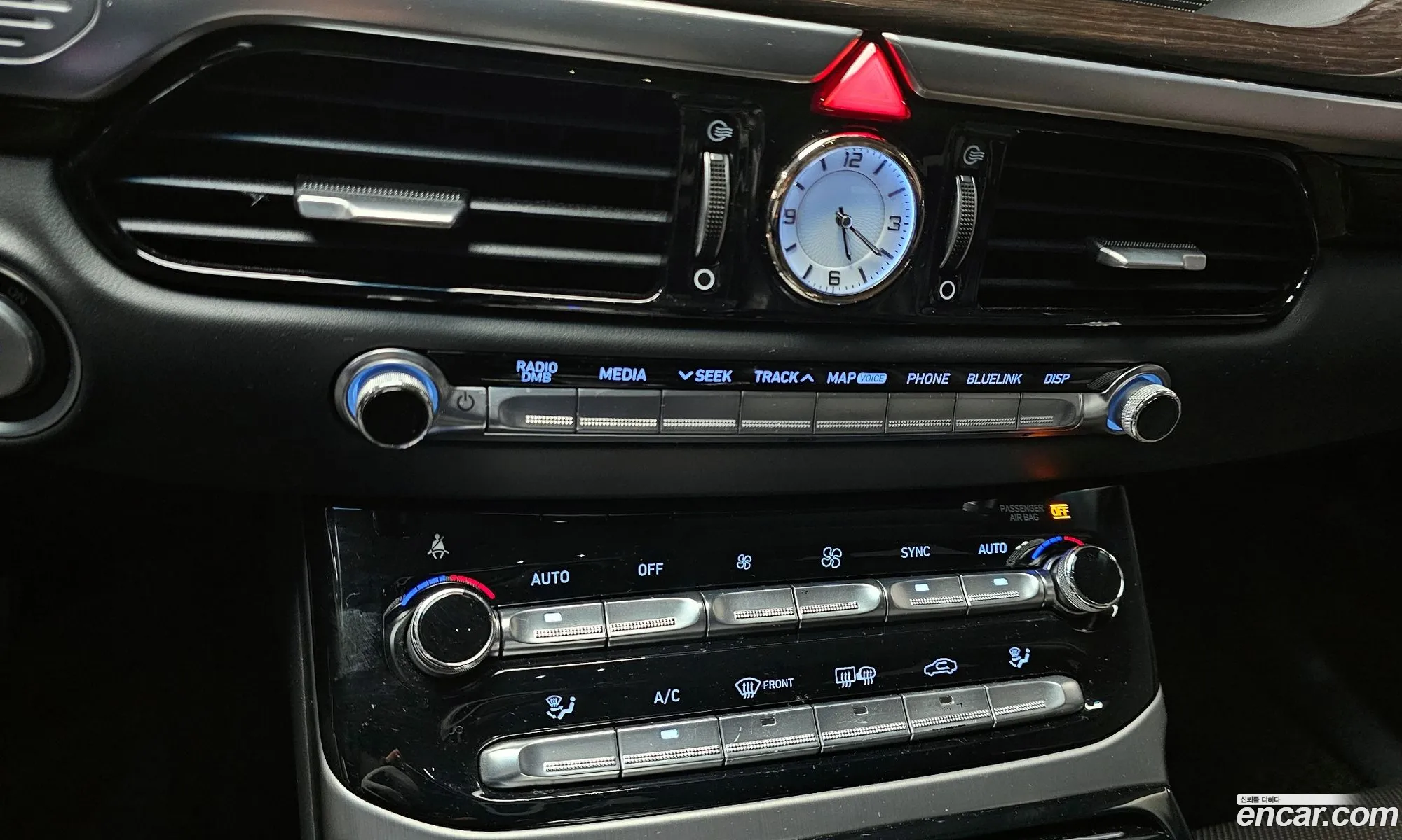 Genesis EQ900 2016 — 15