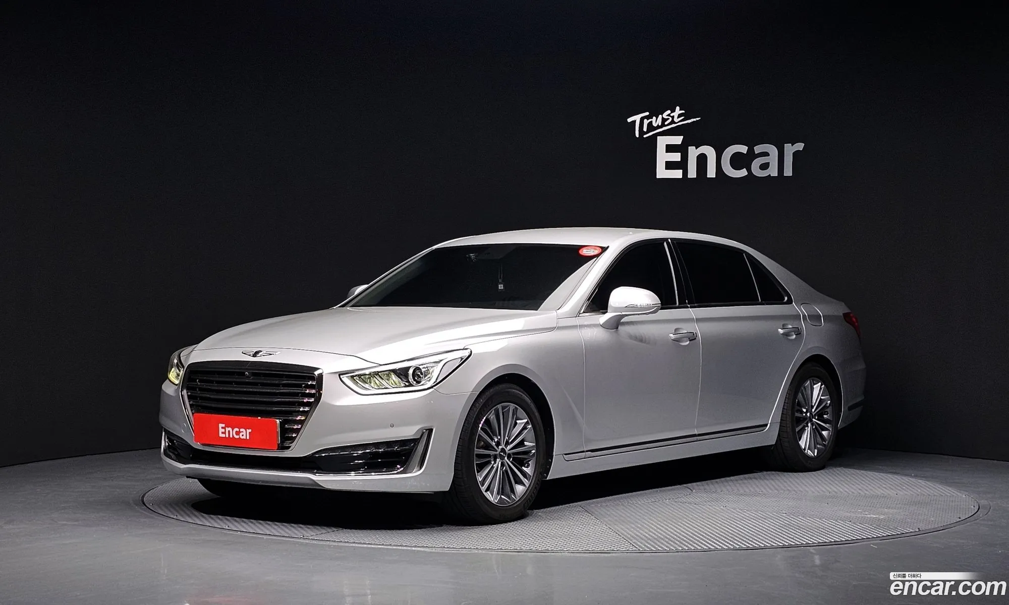 Genesis EQ900 2016 — 19
