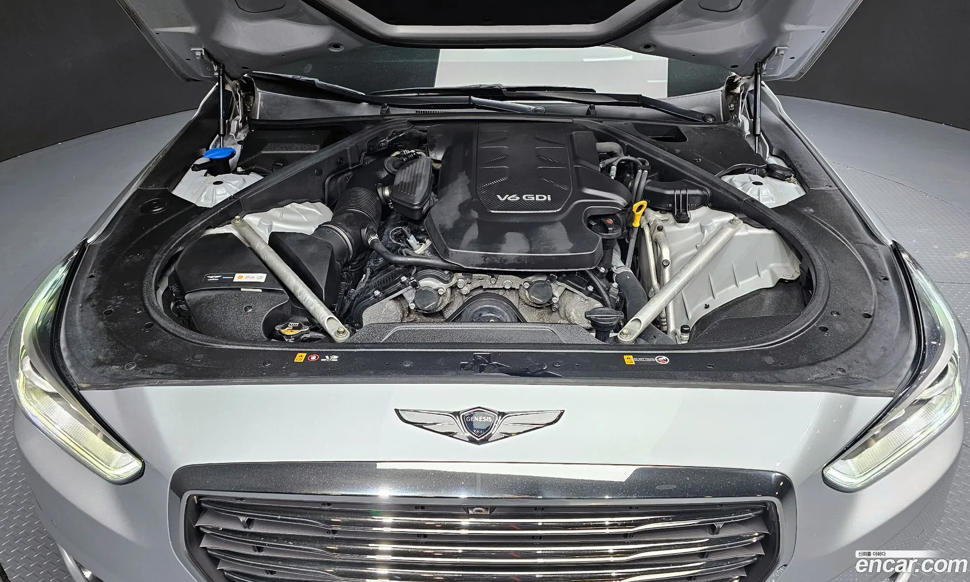 Genesis EQ900 2016 — 8