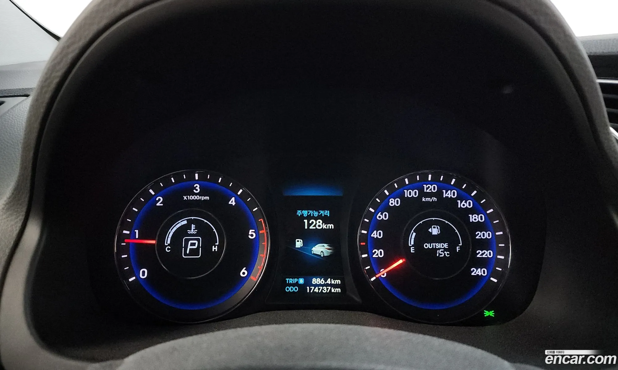 Hyundai i40 2013 — 17
