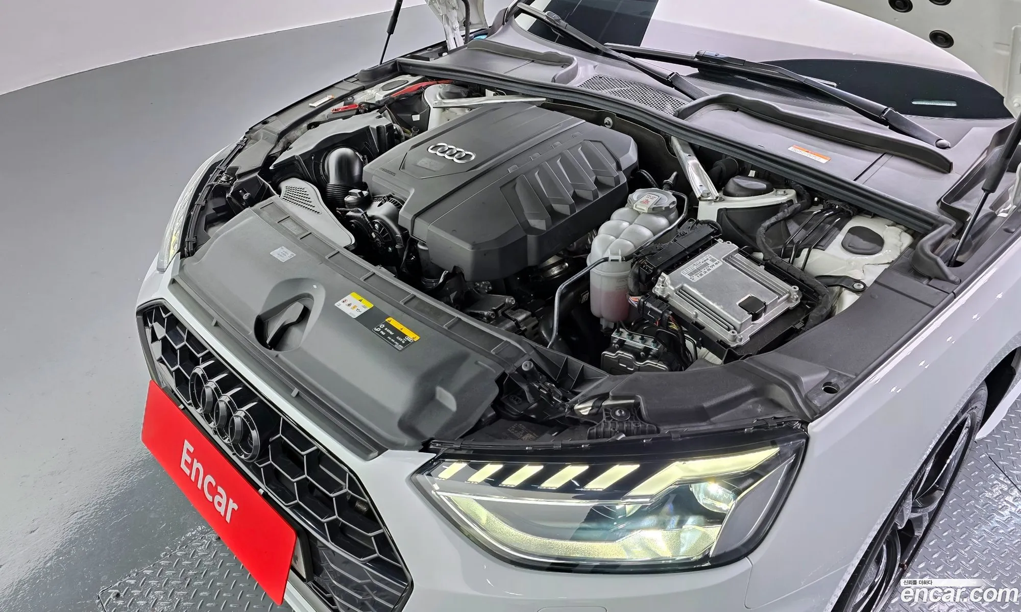 Audi A4 2022 WAUZZZF49NN011310 — 4