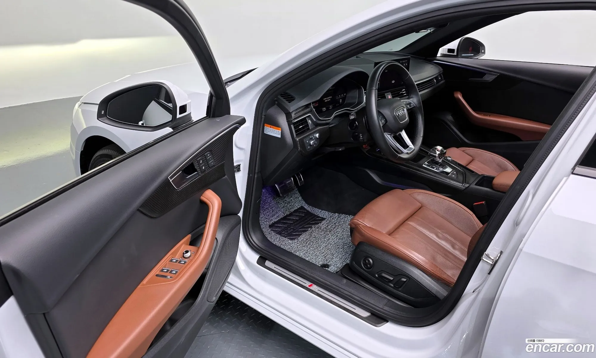 Audi A4 2022 WAUZZZF49NN011310 — 13