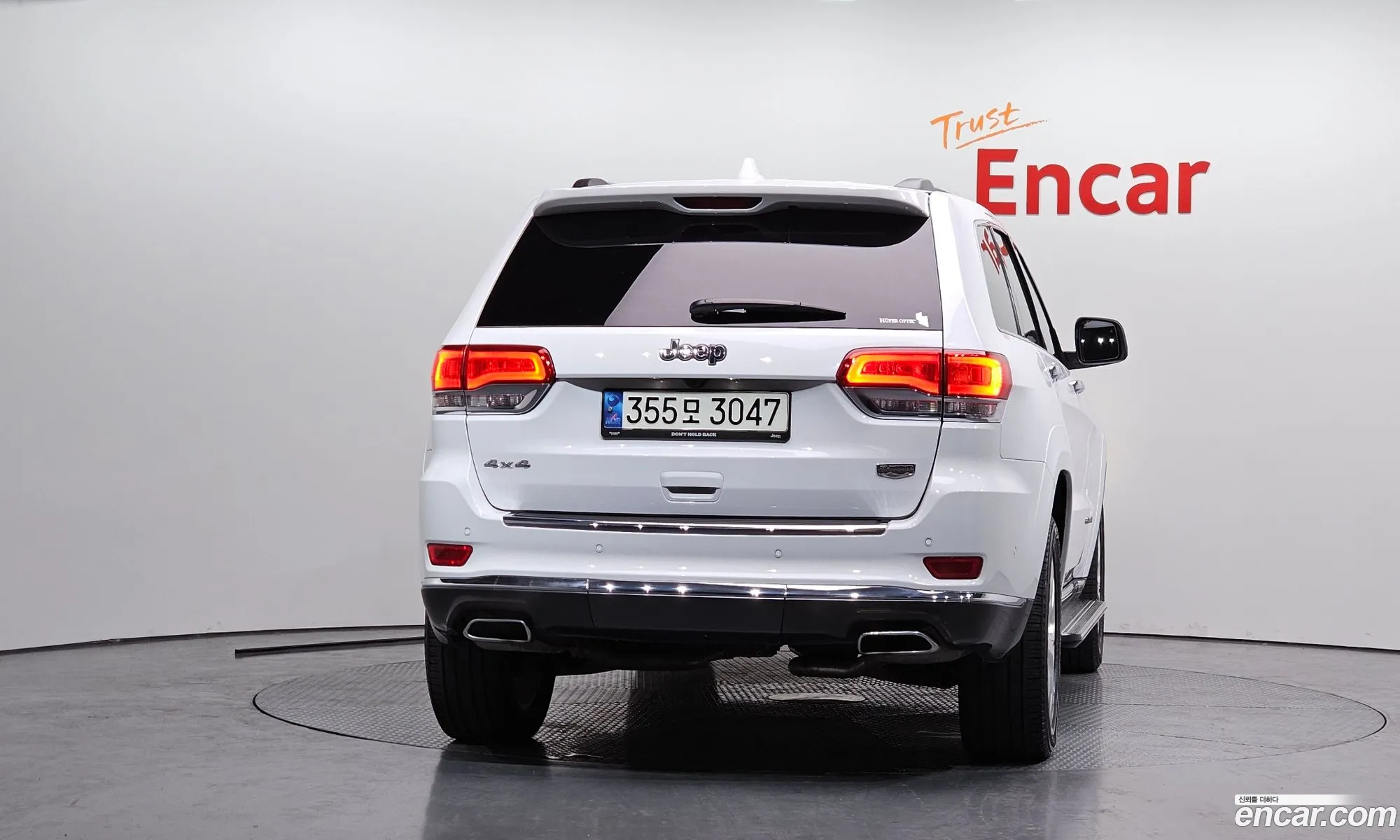 Jeep Grand Cherokee 2021 — 4