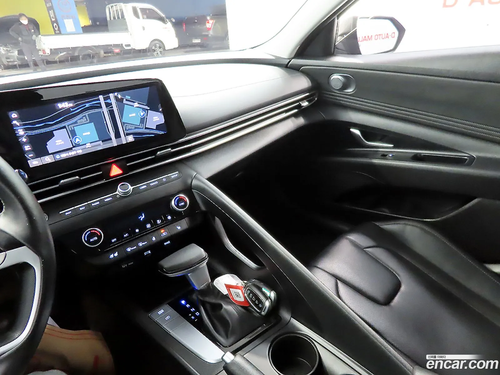 Hyundai Elantra 2022 — 13